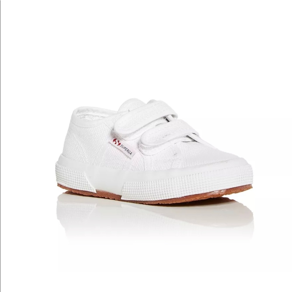 Superga girls classic low top sneakers